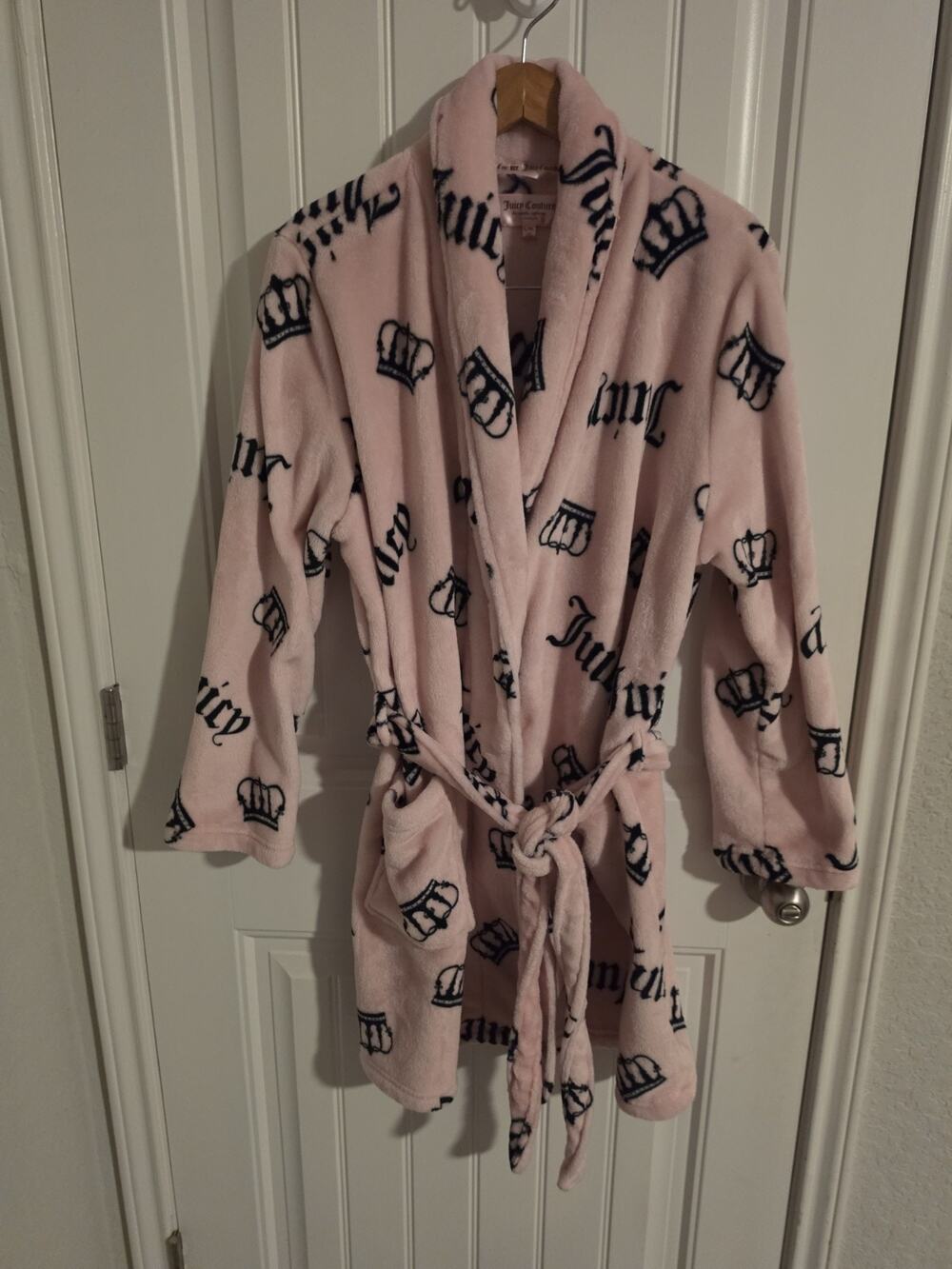 Juicy Couture Pink Plush Robe L/XL Black Crown Logo Sleepwear Belted Y2K